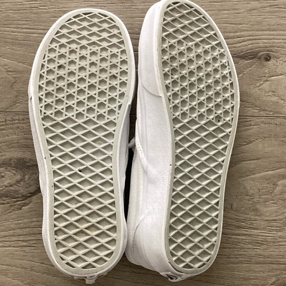 Vans - Picture 8 of 8